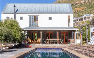 4 Bedroom House in Simons Town
