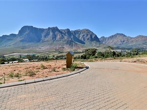 631 m² Land available in Stellenbosch Agricultural