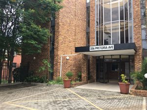 1050 m² Commercial space in Ferndale