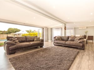 3 Bed House in Hillcrest Central