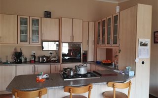 3 Bedroom Apartment in Kroonheuwel