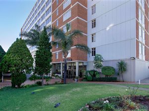 2 Bed Apartment in Bedford Gardens