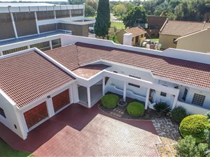 3 Bed House in Lakeside