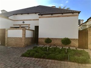 3 Bed Townhouse in Highveld