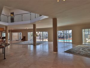 5 Bed House in Harbour Island