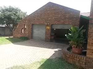 4 Bed House in New Modder