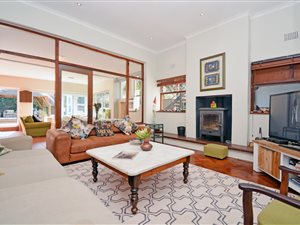 9 Bed House in Winston Ridge