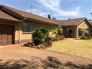 4 Bed House in Ontdekkers Park