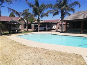 3 Bed House in Mayberry Park