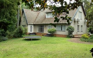4 Bedroom House in Wembley