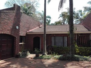 4 Bed House in Waterfall