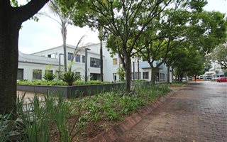 180 m² Office Space in Bryanston