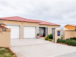 3 Bed House in Fairview