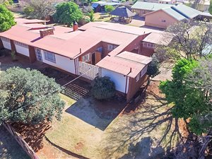 4 Bed House in Valhalla