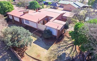 4 Bedroom House in Valhalla