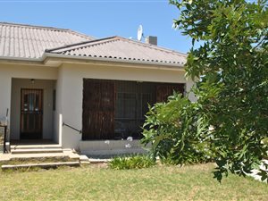 3 Bed House in Langerug