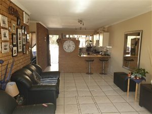 2 Bed Townhouse in Moreleta Park