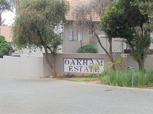 3 Bed Apartment in Radiokop