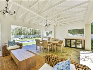 5 Bed House in Cedar Lakes