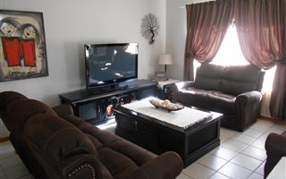 3 Bedroom Townhouse in Flimieda