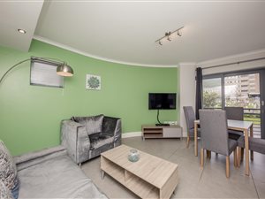 1 Bed Apartment in Observatory
