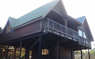 2 Bedroom House in Palm Beach