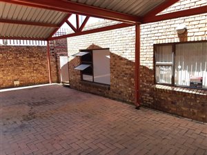 2 Bed House in La Montagne