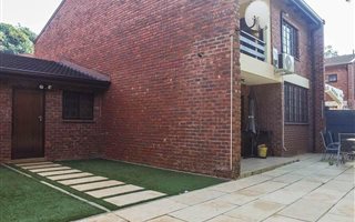 3 Bedroom Duplex in Glen Hills