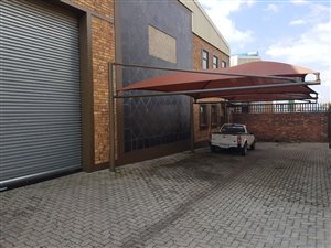 700 m² Industrial space in Robertsham