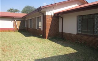 27.5 ha Farm in Roodeplaat