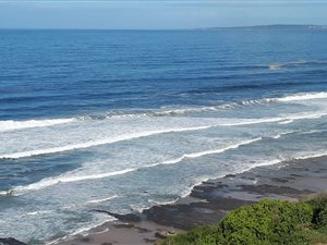 3 Bed House in Dana Bay