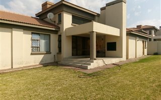 3 Bedroom House in Ben Fleur