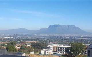 974 m² Land available in Baronetcy Estate