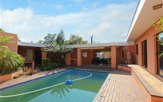 4 Bedroom House in Sharonlea