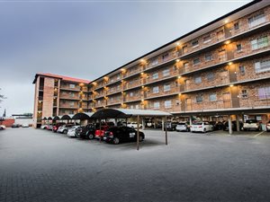 2 Bed Flat in LesMarais