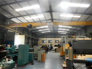 2500 m² Industrial space in Ormonde