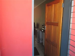 2 Bed Apartment in Noordwyk