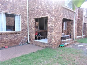 3 Bed Townhouse in Zwartkop