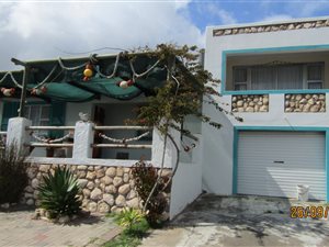 3 Bedroom House in Langebaan North