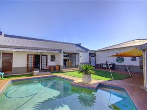 3 Bed House in Newlands