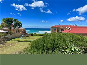 1126 m² Land available in Outeniqua Strand