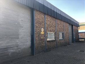 300 m² Industrial space in Waltloo