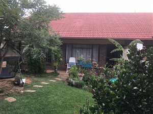 2 Bedroom Townhouse in Meiringspark