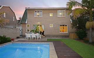 4 Bedroom Apartment in Malanshof