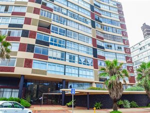 3 Bed Apartment in North Beach