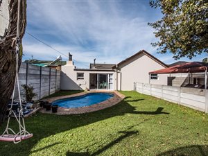 3 Bed House in Plumstead
