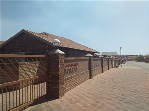 3 Bed House in Bendor