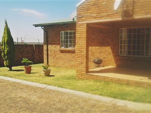 2 Bed Townhouse in Sunair Park
