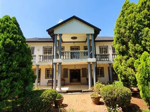 7 Bed House in Rispark