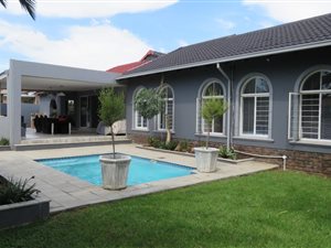 4 Bed House in Brackenhurst